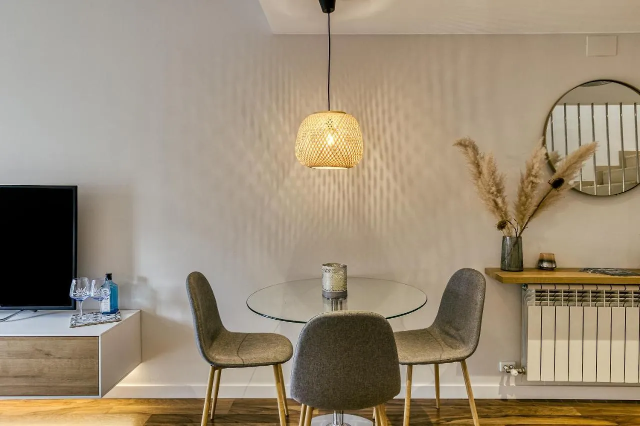 Duplex Dali Apartment Figueres  0*, Figueres (Girona) Spain