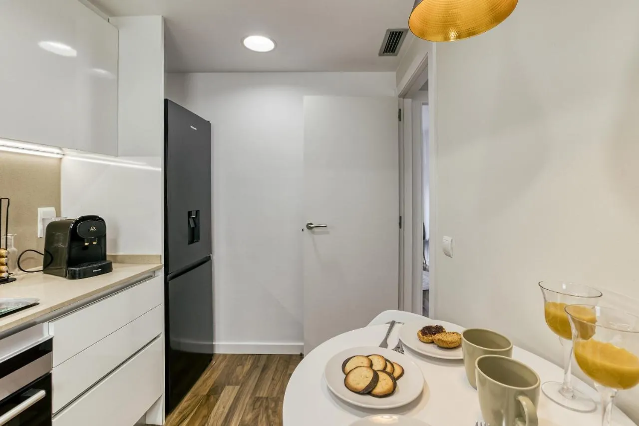 Duplex Dali Apartment Figueres  0*, Figueres (Girona)